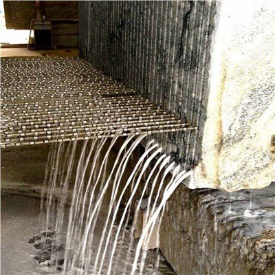 Cariera de granit de taiere cu sarma diamantata